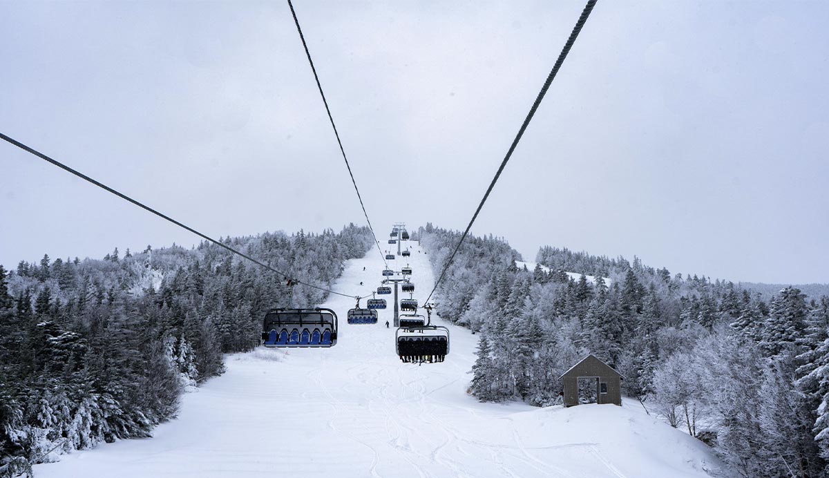Waterville Valley Resort & MND teams commissioned a new 6-seater chairlift